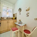 Ambient Costabravasi Apartment *